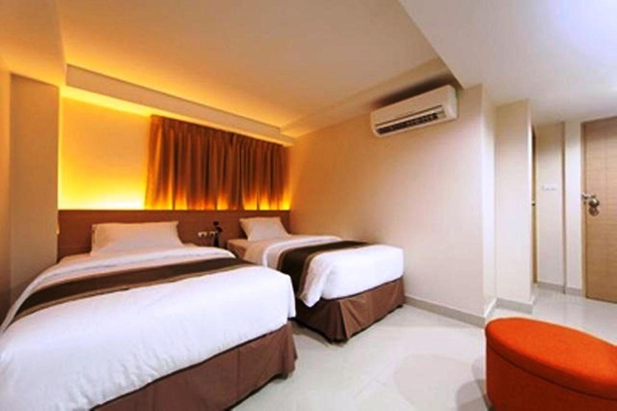 Gateway Hotel Pratunam Банкок Екстериор снимка