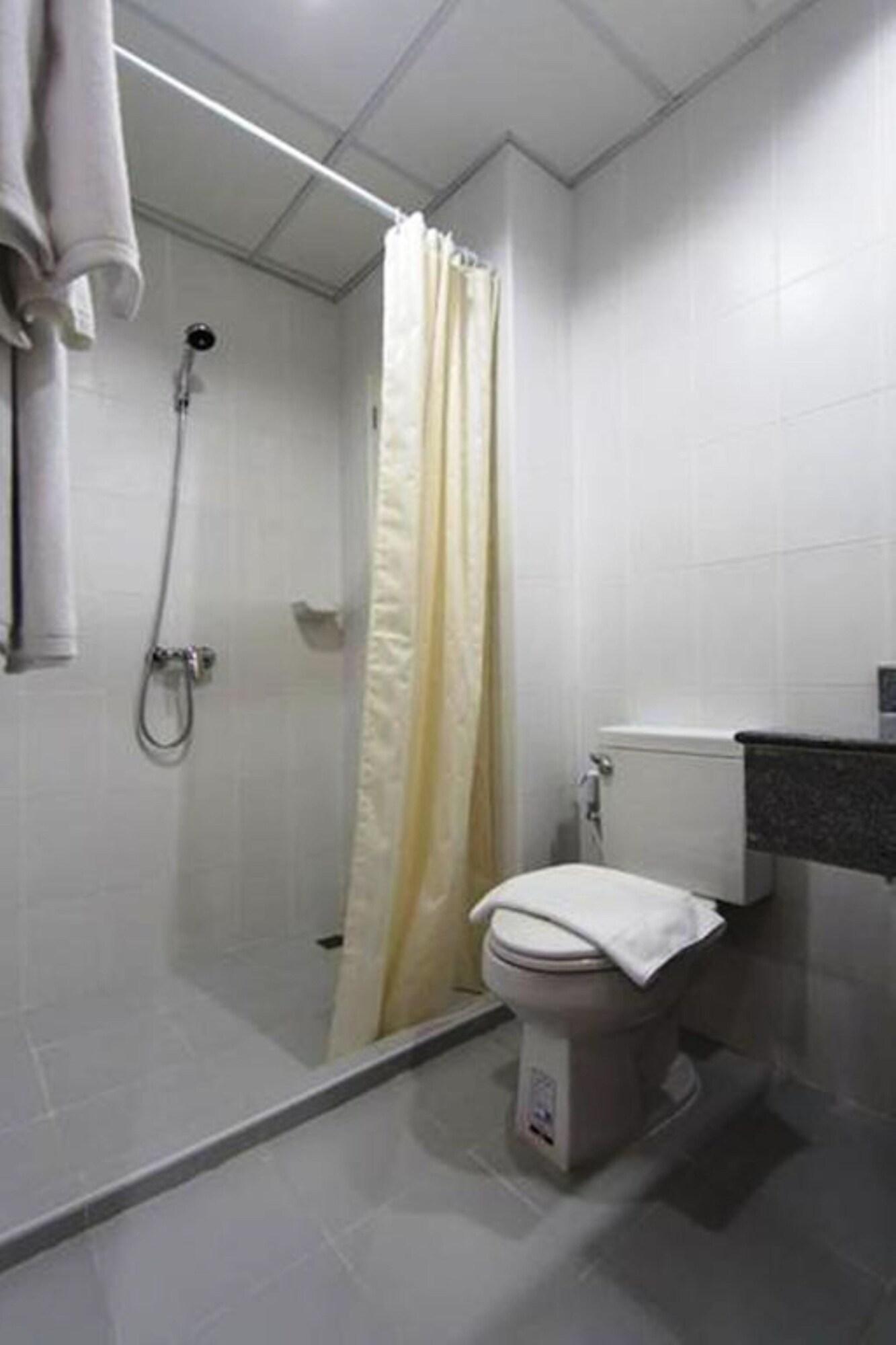 Gateway Hotel Pratunam Банкок Екстериор снимка