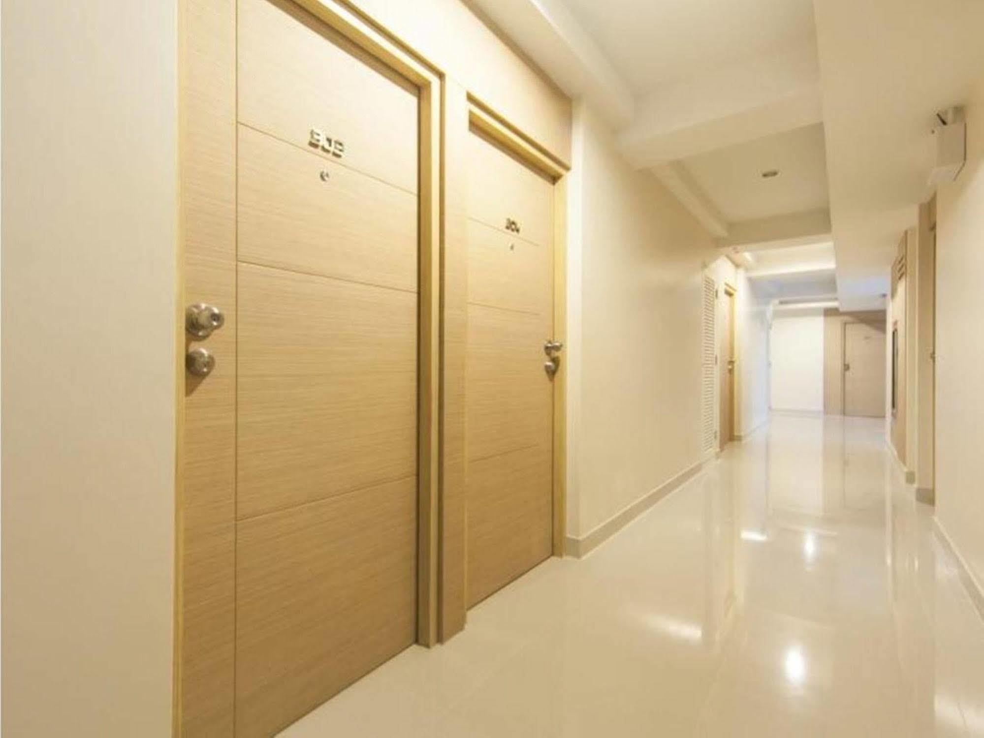 Gateway Hotel Pratunam Банкок Екстериор снимка